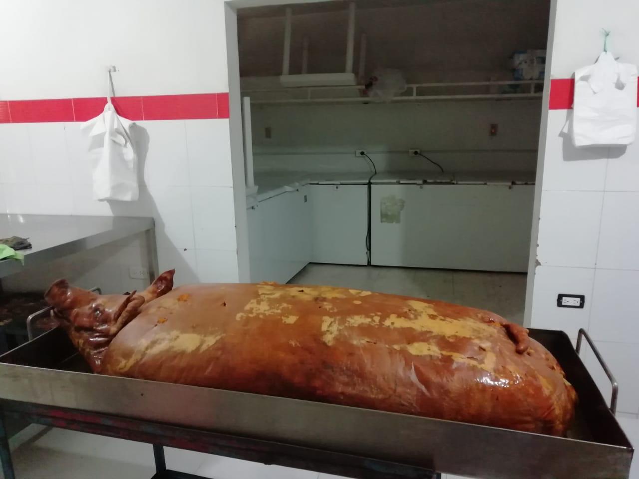 Lechoneria Tres Cerditos Cali - imagen 17