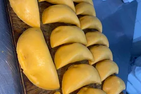 Lechona, pernil y platos tradicionales de Lechonería Los Tres Cerditos