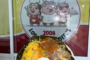 Lechona, pernil y platos tradicionales de Lechonería Los Tres Cerditos