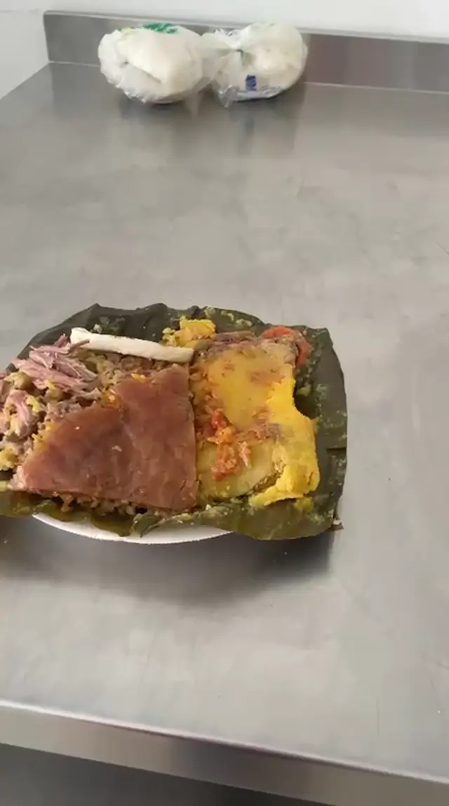 Video de la preparación de nuestra lechona